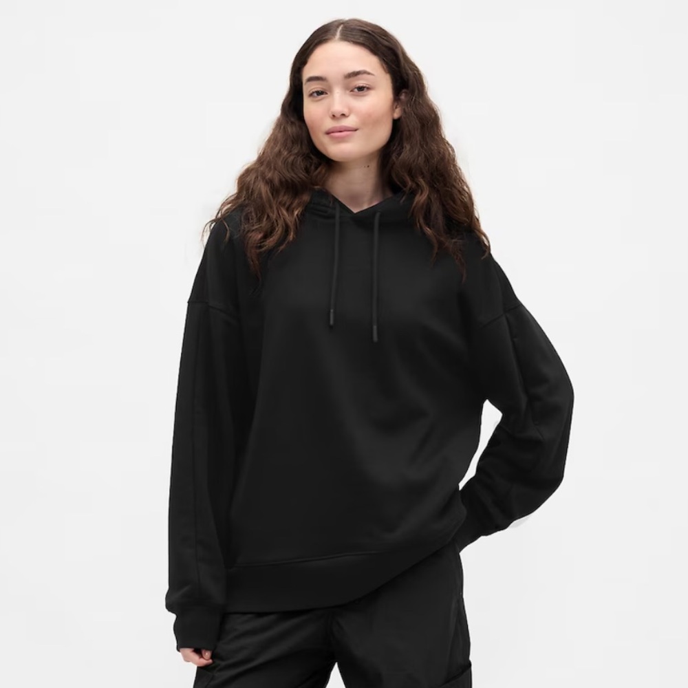 Gap x Beis - NWT Heavyweight Travel Hoodie
Black Medium